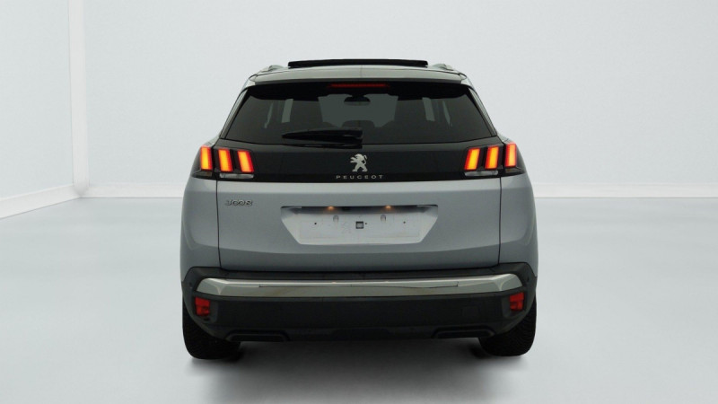 Photo 6 de l'offre de PEUGEOT 3008 Puretech 130ch S&S EAT8 Crossway à 11738€ chez Carlyss automobiles Vitré