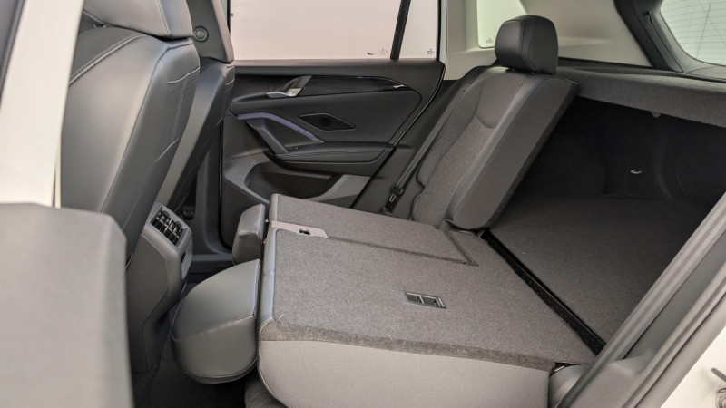 Photo 9 de l'offre de VOLKSWAGEN TIGUAN NOUVEAU 1.5 eTSI 150CV DSG7 LIFE PLUS à 37998€ chez Carlyss automobiles Vitré