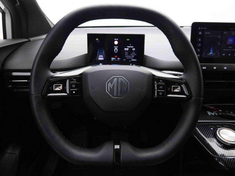 Photo 3 de l'offre de MG Motor MG4 64 kWh 204 Luxury Range à 28598€ chez Carlyss automobiles Vitré