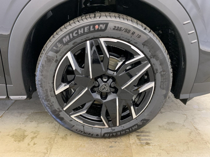 Photo 6 de l'offre de PEUGEOT 3008 Hybrid 145 e-DCS6 Allure à 28998€ chez Carlyss automobiles Vitré