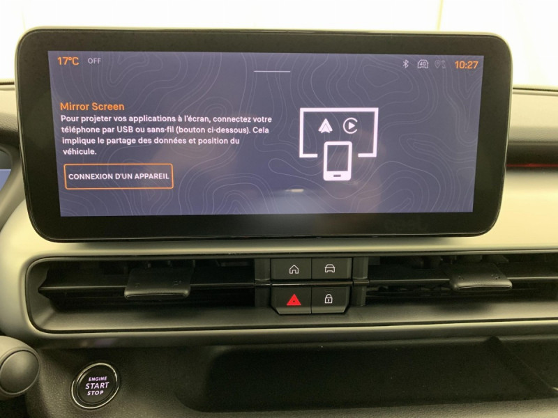 Photo 18 de l'offre de Jeep Avenger 1.2 Turbo T3 110 ch e-Hybrid BVR6 Summit à 27998€ chez Carlyss automobiles Vitré