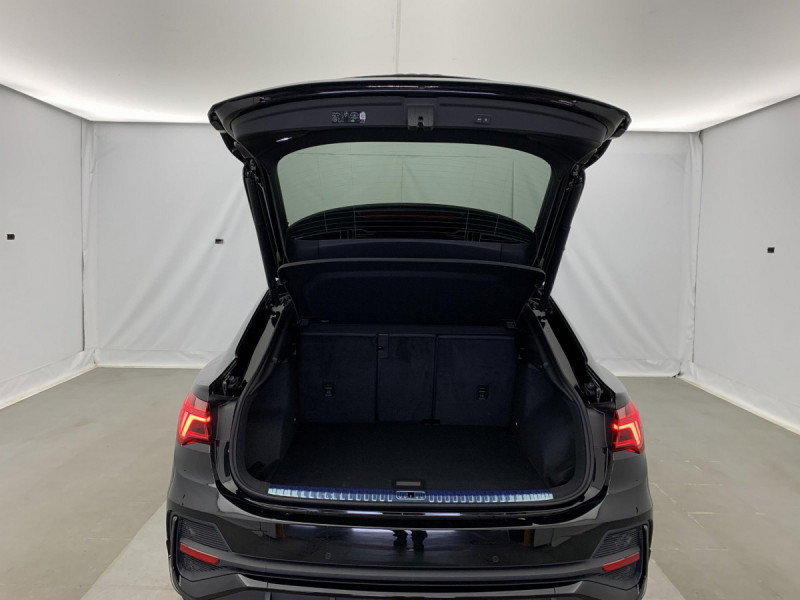 Photo 11 de l'offre de AUDI Q3 Sportback 35 TDI 150 ch S tronic 7 S line plus à 47998€ chez Carlyss automobiles Vitré