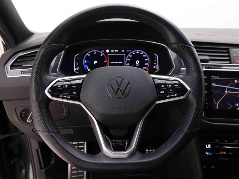 Photo 8 de l'offre de VOLKSWAGEN Tiguan Allspace 2.0 Tdi 150 DSG 4-Motion R-Line 7pl +Navi Discover Pro à 46365€ chez Carlyss automobiles Vitré