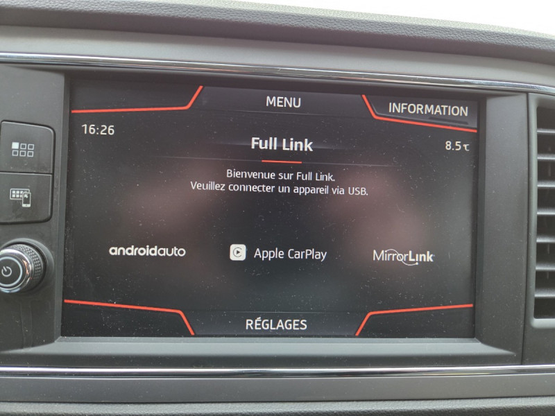 Photo 12 de l'offre de Seat Leon (3) 1.6 TDI 115 S&S Style Business à 11990€ chez Carlyss automobiles Vitré