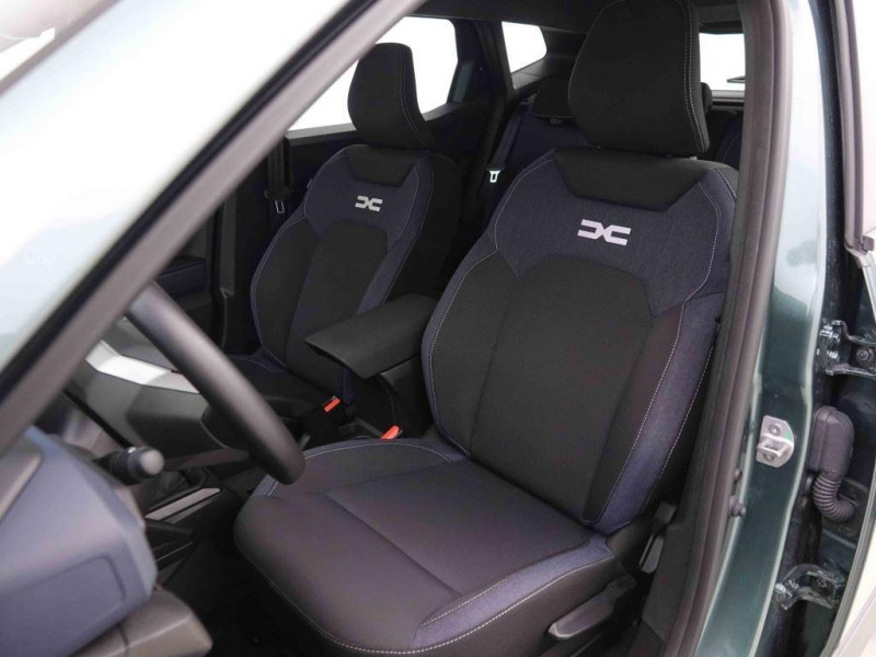Photo 6 de l'offre de DACIA DUSTER 1.2 Mild Hybrid 130 Expression à 25198€ chez Carlyss automobiles Vitré
