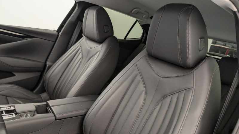 Photo 16 de l'offre de DS DS4 PureTech 130 EAT8 Rivoli à 23408€ chez Carlyss automobiles Vitré