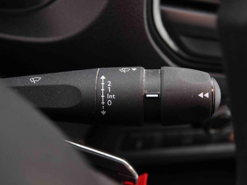 Photo 13 de l'offre de CITROEN JUMPY M-Blue  HDi 100 XL Lang à 23399€ chez Carlyss automobiles Vitré