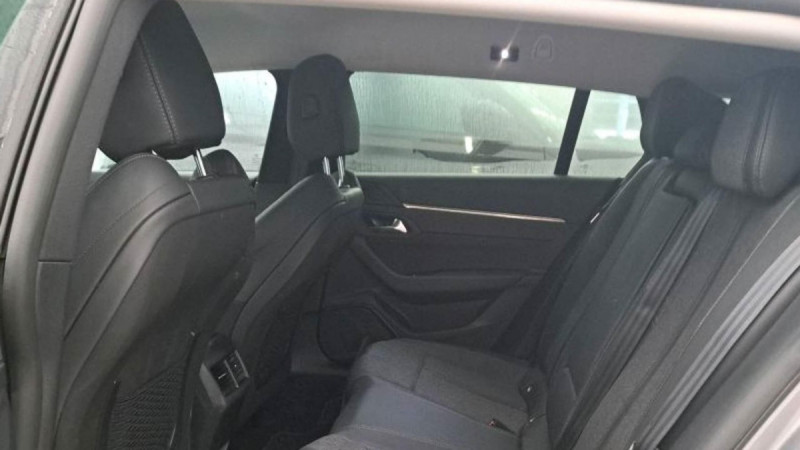 Photo 5 de l'offre de PEUGEOT 508 SW Business 508 SW Hybrid 225 e-EAT8 Allure Business à 24698€ chez Carlyss automobiles Vitré