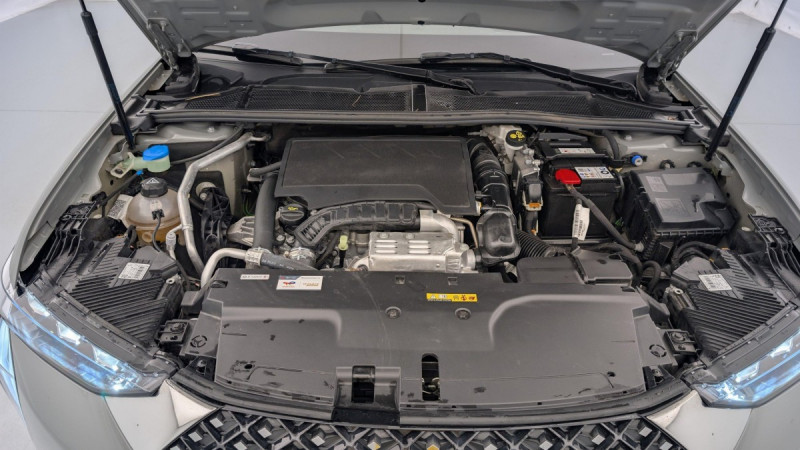 Photo 20 de l'offre de DS DS4 PureTech 130 EAT8 Rivoli à 22986€ chez Carlyss automobiles Vitré