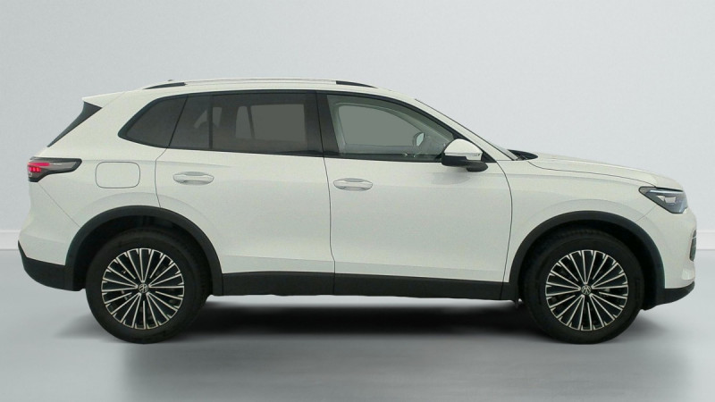 Photo 8 de l'offre de VOLKSWAGEN TIGUAN NOUVEAU 1.5 eTSI 150CV DSG7 LIFE PLUS à 37998€ chez Carlyss automobiles Vitré