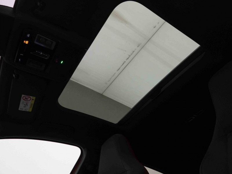 Photo 6 de l'offre de Volkswagen Golf GTi 2.0 TSi 245 DSG à 35172€ chez Carlyss automobiles Vitré