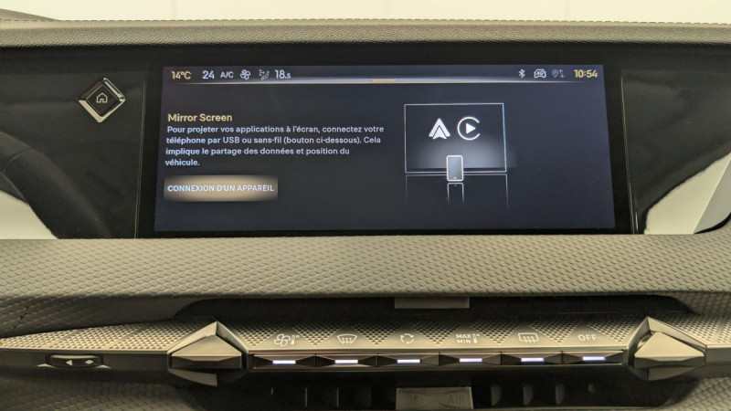 Photo 19 de l'offre de DS DS4 PureTech 130 EAT8 Rivoli à 23438€ chez Carlyss automobiles Vitré