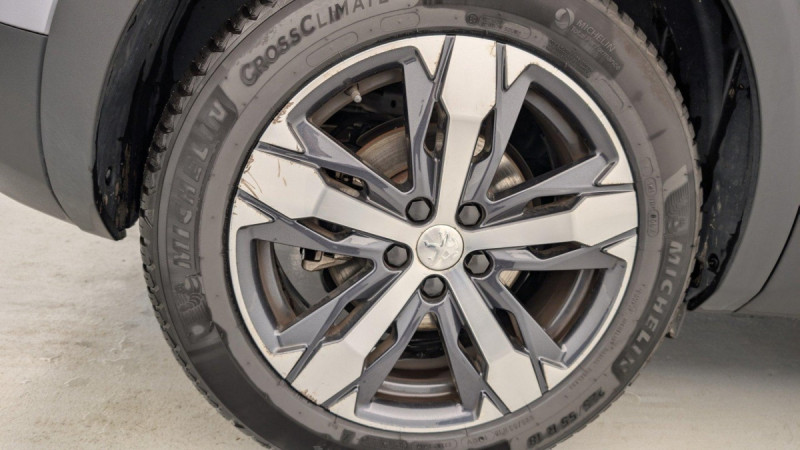 Photo 25 de l'offre de PEUGEOT 3008 Puretech 130ch S&S EAT8 Crossway à 11738€ chez Carlyss automobiles Vitré