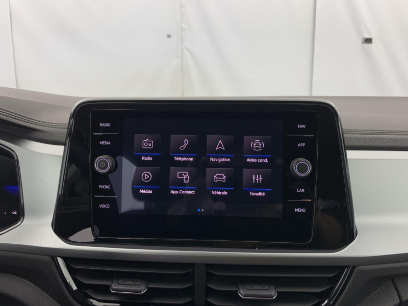 Photo 16 de l'offre de VOLKSWAGEN T-roc 2.0 TDI 150 Start/Stop DSG7 Life Plus à 32998€ chez Carlyss automobiles Vitré