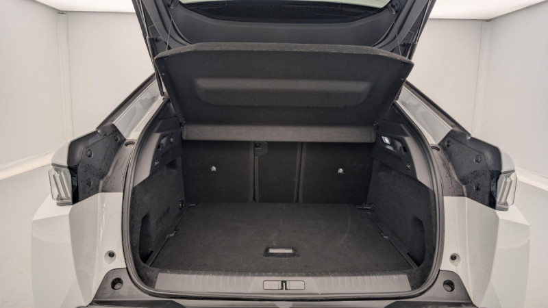 Photo 11 de l'offre de PEUGEOT 3008 NOUVEAU HYBRID 136 E-DCS6 ALLURE à 29443€ chez Carlyss automobiles Vitré