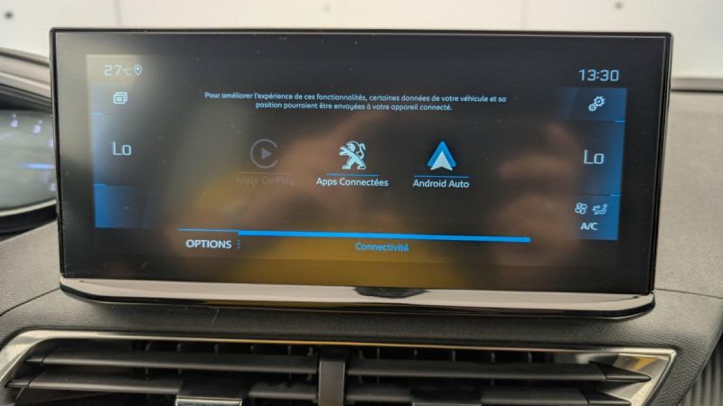 Photo 19 de l'offre de PEUGEOT 5008 PureTech 130ch S&S BVM6 Allure Pack à 25969€ chez Carlyss automobiles Vitré