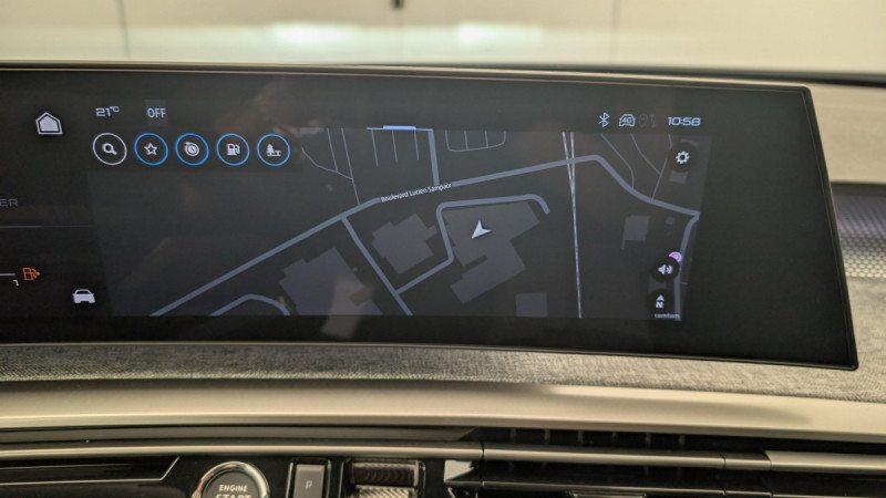 Photo 16 de l'offre de PEUGEOT 3008 Hybrid 145 e-DCS6 GT à 34998€ chez Carlyss automobiles Vitré