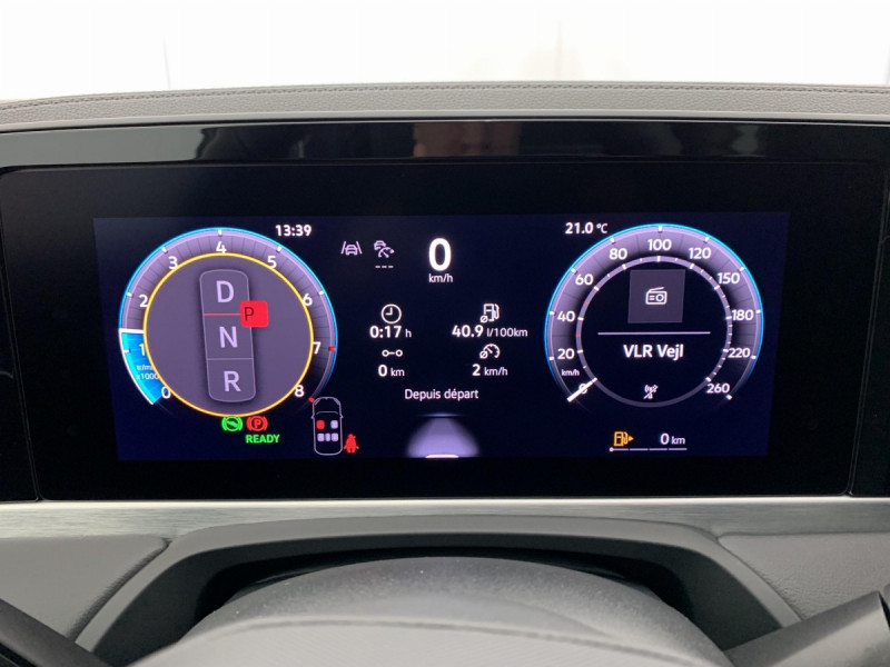 Photo 25 de l'offre de VOLKSWAGEN Passat 1.5 eTSI OPF 150 DSG7 Elegance à 39598€ chez Carlyss automobiles Vitré