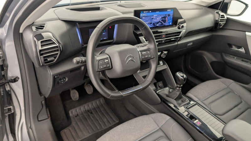 Photo 9 de l'offre de CITROEN C4 PureTech 130 S&S BVM6 Shine à 17846€ chez Carlyss automobiles Vitré