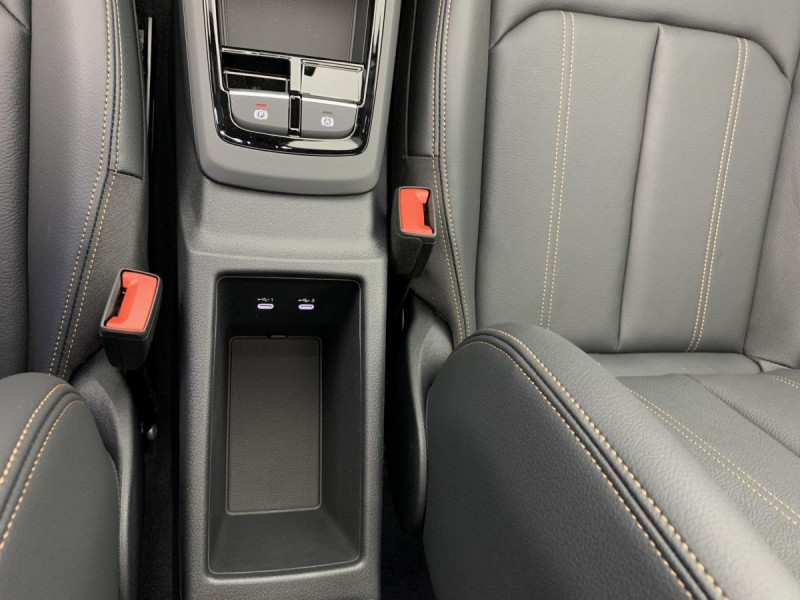 Photo 14 de l'offre de AUDI Q2 35 TFSI 150 S tronic 7 Design à 37098€ chez Carlyss automobiles Vitré