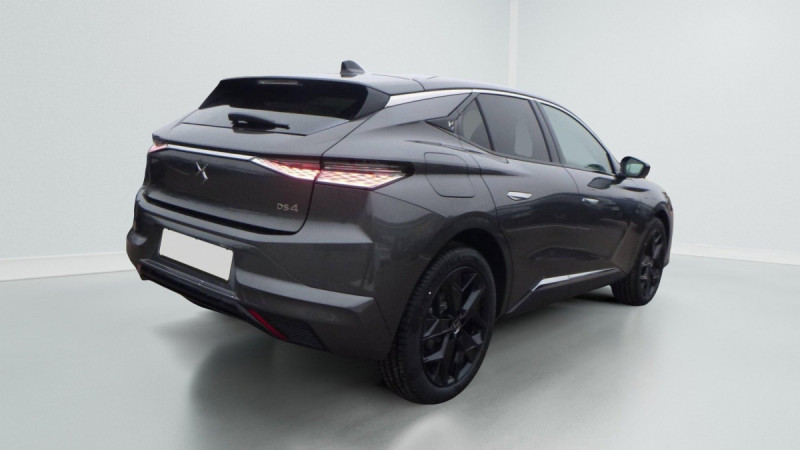 Photo 2 de l'offre de DS DS4 BlueHDi 130 EAT8 Pallas à 33398€ chez Carlyss automobiles Vitré