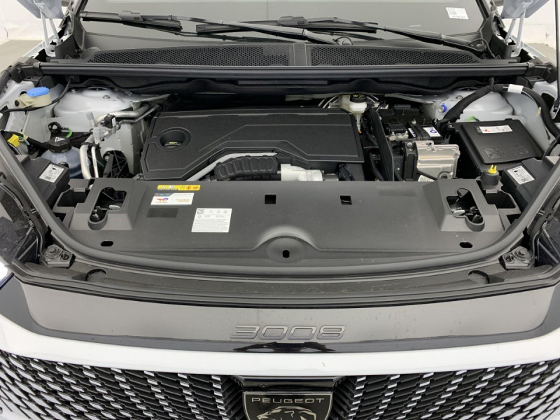 Photo 16 de l'offre de PEUGEOT 3008 Hybrid 145 e-DCS6 GT à 34998€ chez Carlyss automobiles Vitré