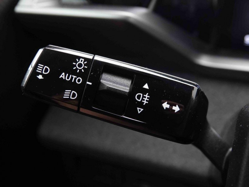 Photo 8 de l'offre de OPEL Grandland 1.2 T Hybrid 145 GS à 35402€ chez Carlyss automobiles Vitré