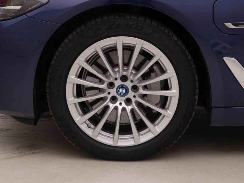 Photo 20 de l'offre de Bmw 5 530E XDRIVE TOURING PHEV LUXURY à 38698€ chez Carlyss automobiles Vitré