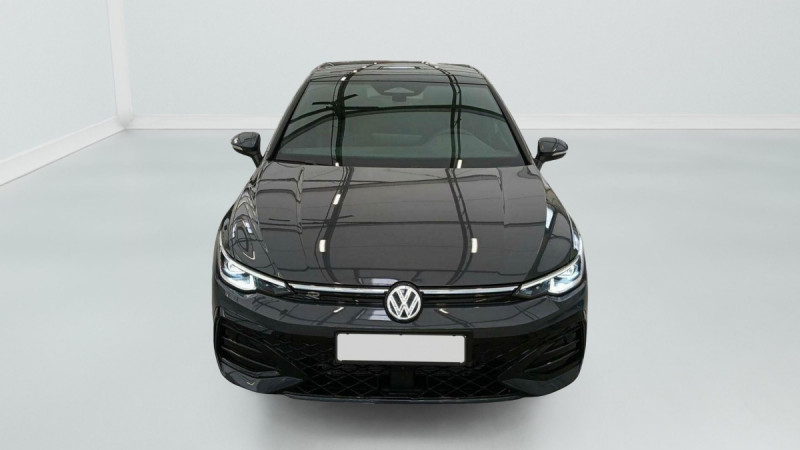 Photo 2 de l'offre de VOLKSWAGEN GOLF Golf 2.0 TDI 150 DSG7 R-Line à 37498€ chez Carlyss automobiles Vitré