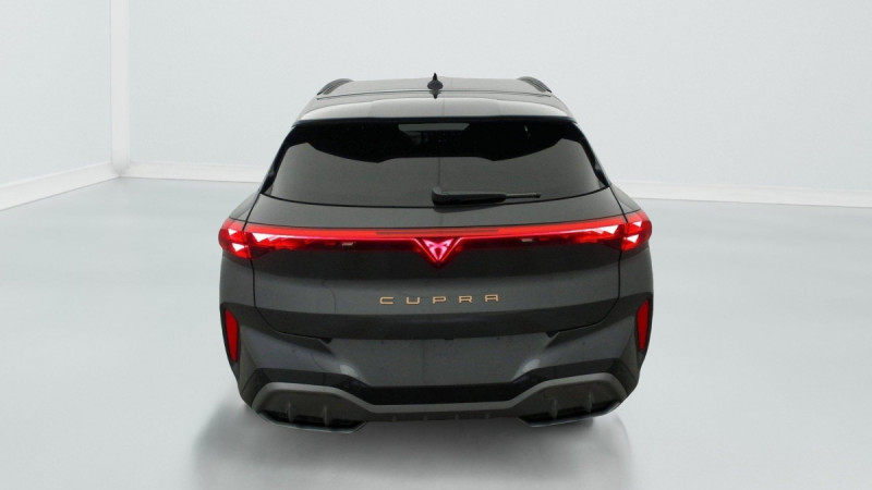 Photo 6 de l'offre de Cupra Terramar 1.5 eTSI Hybrid 150 ch DSG7 V à 35998€ chez Carlyss automobiles Vitré