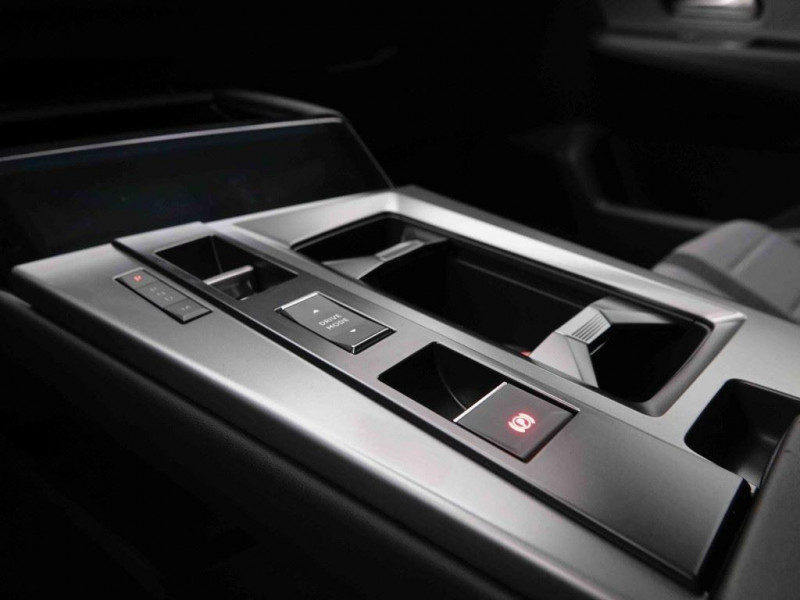 Photo 10 de l'offre de OPEL Grandland 1.2 T Hybrid 145 GS à 35898€ chez Carlyss automobiles Vitré