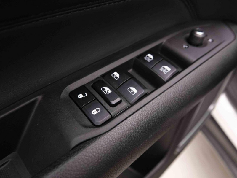 Photo 5 de l'offre de JEEP Compass 1.5 MHEV 130 DCT Altitude à 29198€ chez Carlyss automobiles Vitré