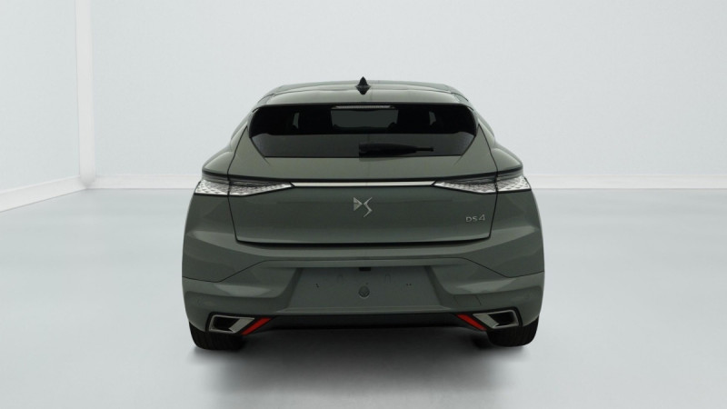 Photo 4 de l'offre de DS DS4 PureTech 130 EAT8 Rivoli à 23618€ chez Carlyss automobiles Vitré