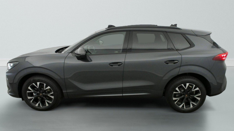 Photo 4 de l'offre de Cupra Terramar 1.5 eTSI Hybrid 150 ch DSG7 V à 36998€ chez Carlyss automobiles Vitré