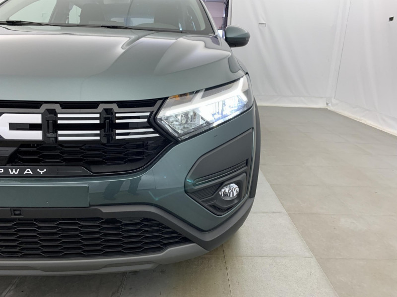 Photo 20 de l'offre de DACIA Sandero TCe 90 GSR2 Stepway Expression à 16598€ chez Carlyss automobiles Vitré