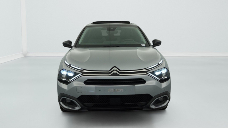 Photo 2 de l'offre de CITROEN C4 PureTech 130 S&S BVM6 Shine à 15978€ chez Carlyss automobiles Vitré