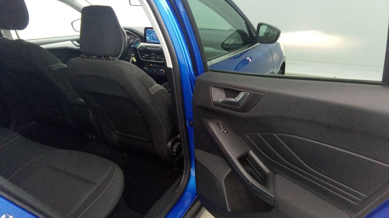 Photo 3 de l'offre de FORD Focus SW Focus SW 1.0 EcoBoost 125 S&S BVA8 Trend Business à 18307€ chez Carlyss automobiles Vitré