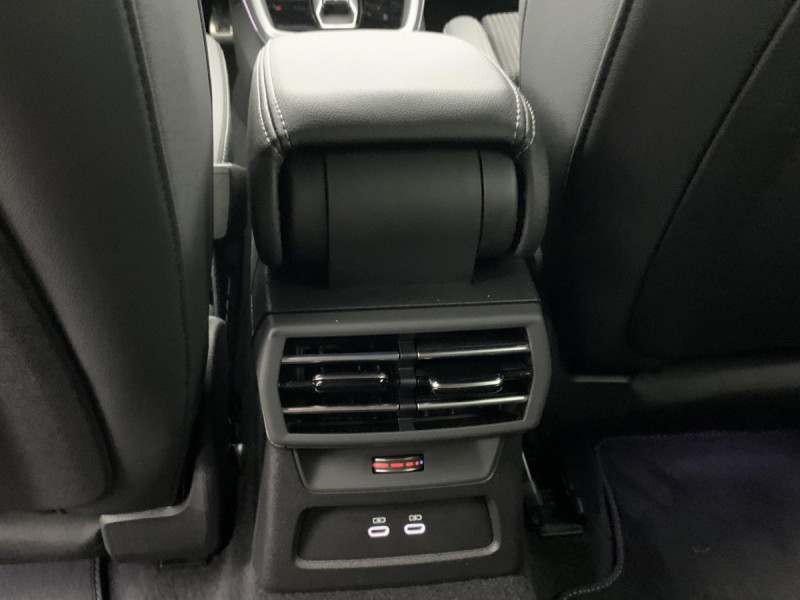 Photo 25 de l'offre de AUDI A3 SPORTBACK NOUVELLE 45 TFSI E HYBRIDE RECHARGEABLE 272 S TRONIC 6 S LINE à 43998€ chez Carlyss automobiles Vitré