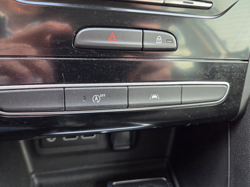 Photo 14 de l'offre de Renault Mégane Berline (4) Business TCe 115 FAP -21N à 15990€ chez Carlyss automobiles Vitré