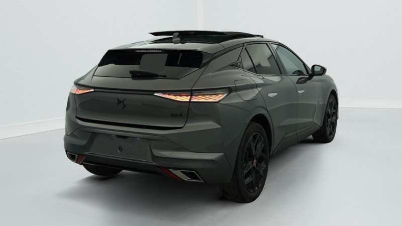 Photo 7 de l'offre de DS DS4 PureTech 130 EAT8 Performance Line+ à 22009€ chez Carlyss automobiles Vitré