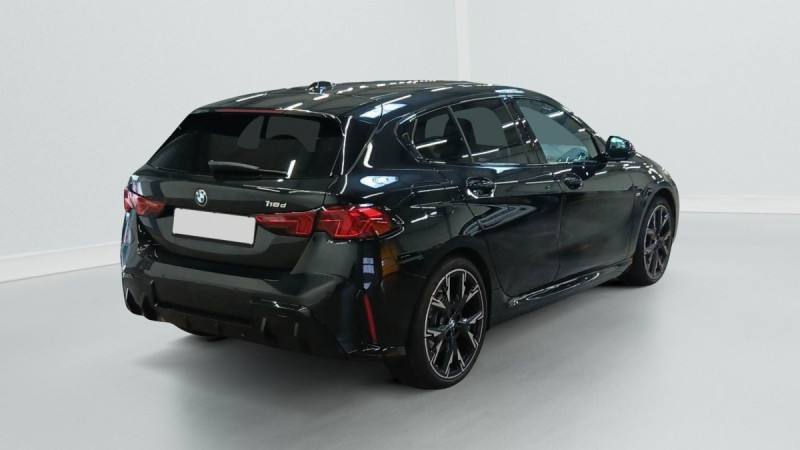 Photo 6 de l'offre de BMW Serie 1 F70 120d 163 ch DKG7 M Sport à 39298€ chez Carlyss automobiles Vitré