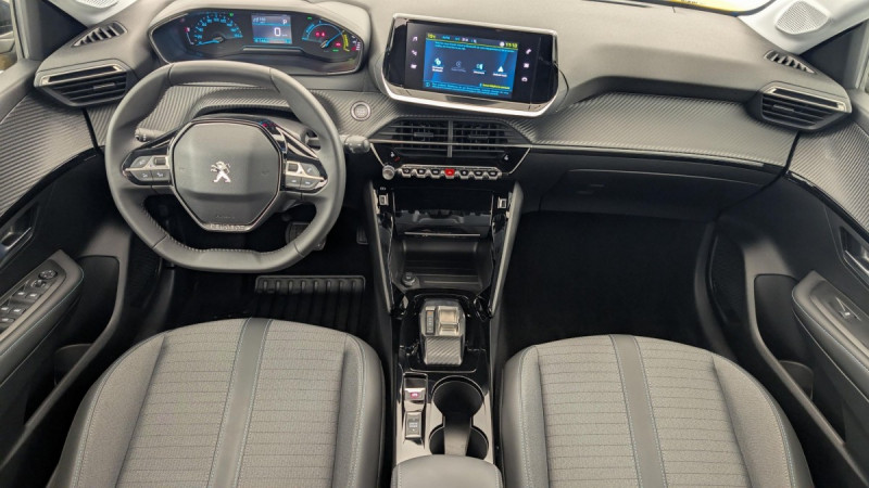 Photo 13 de l'offre de PEUGEOT 208 ELECTRIQUE 50 KWH 136CH ALLURE à 18123€ chez Carlyss automobiles Vitré