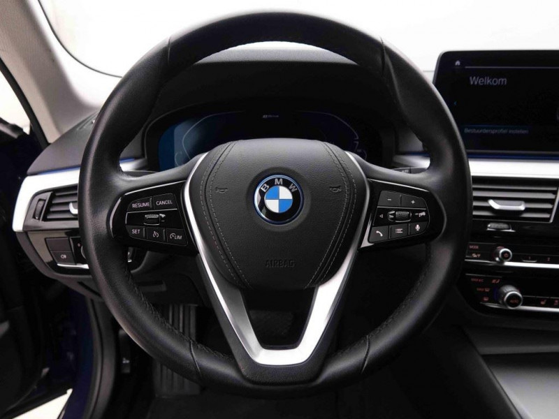 Photo 11 de l'offre de Bmw 5 530E XDRIVE TOURING PHEV LUXURY à 38698€ chez Carlyss automobiles Vitré