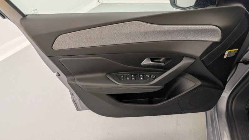 Photo 18 de l'offre de PEUGEOT 308 SW PureTech 130ch S&S BVM6 Allure à 20953€ chez Carlyss automobiles Vitré