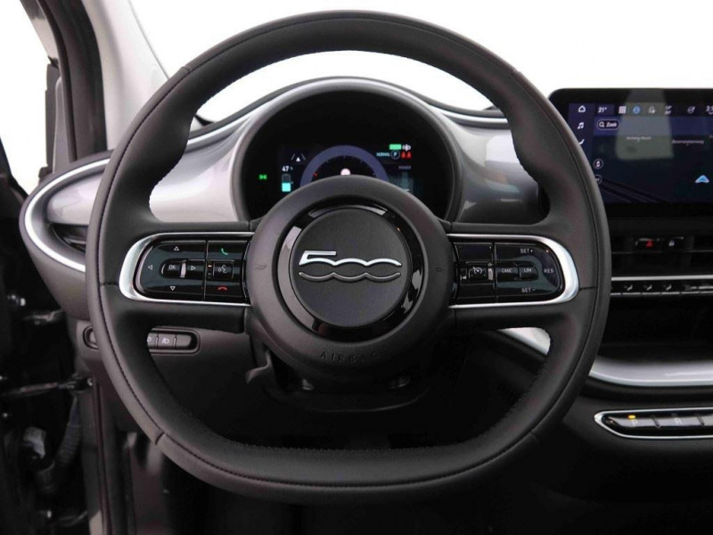 Photo 9 de l'offre de Fiat 500e 118 Icon 42 Kw à 19298€ chez Carlyss automobiles Vitré