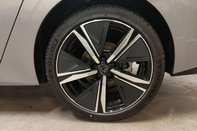 Photo 5 de l'offre de PEUGEOT 308 SW BlueHDi 130ch S&S EAT8 GT à 26398€ chez Carlyss automobiles Vitré