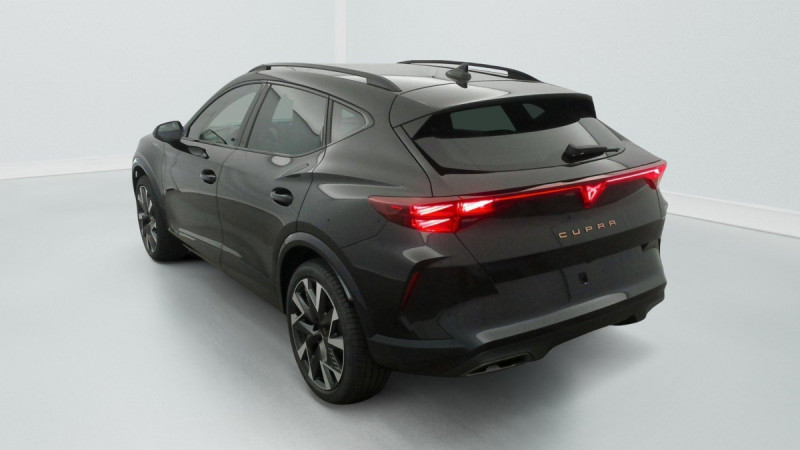 Photo 5 de l'offre de Cupra FORMENTOR NOUVEAU 1.5 ETSI HYBRID 150 CH DSG7 V à 34598€ chez Carlyss automobiles Vitré