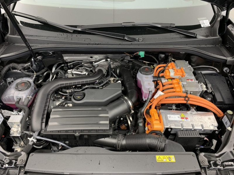 Photo 15 de l'offre de Cupra Terramar 1.5 eHybrid 204 ch DSG6 V à 40998€ chez Carlyss automobiles Vitré