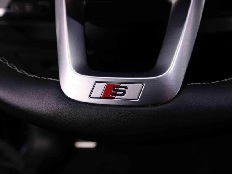 Photo 20 de l'offre de AUDI Q3 45 TFSie PHEV S-Line à 37142€ chez Carlyss automobiles Vitré