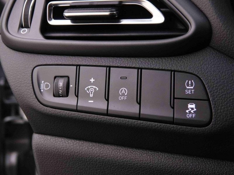 Photo 7 de l'offre de HYUNDAI I30 1.0 T-GDi 100 DCT Go Plus à 24320€ chez Carlyss automobiles Vitré